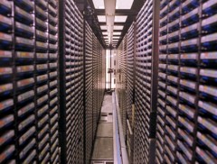 Old_Fermilab_tape_robot